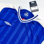 بلوز آستین دار ورزشی پسرانه فوتبالی برند آمبرو Umbro اورجینال وارداتی آبی سفید